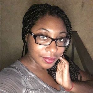 Meet your Posher, Janese